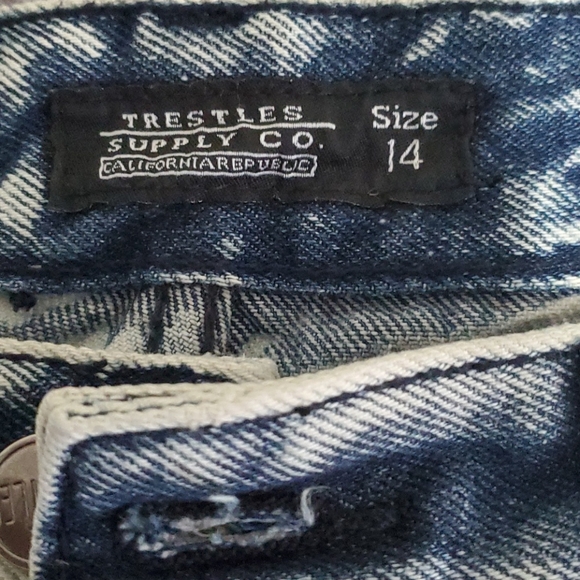 Creative short - Picture 3 of 3